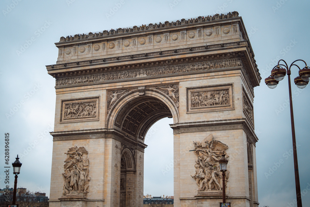 The Arc de Triomphe de l'Étoile - Paris Arch