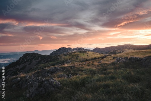 Fototapeta Naklejka Na Ścianę i Meble -  Incredible sunset at the mountain
