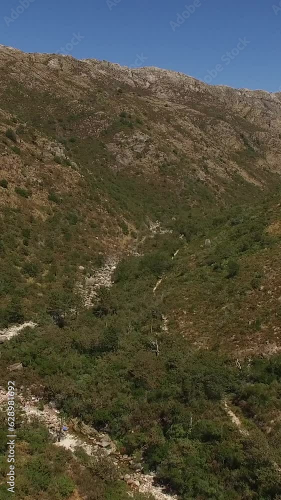 Vertical Video of Mountain Valley Vertical Video of Mountain Valley