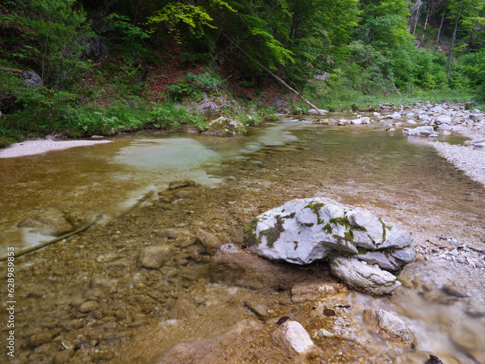 Φωτογραφία Ötschergräben Wanderwege und Erlauf, im Naturpark Ötscher- Tormäuer