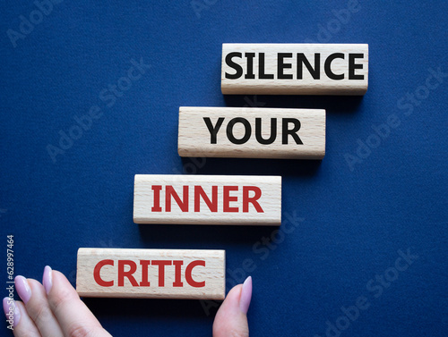 Bild auf Leinwand Silence your inner critic symbol
