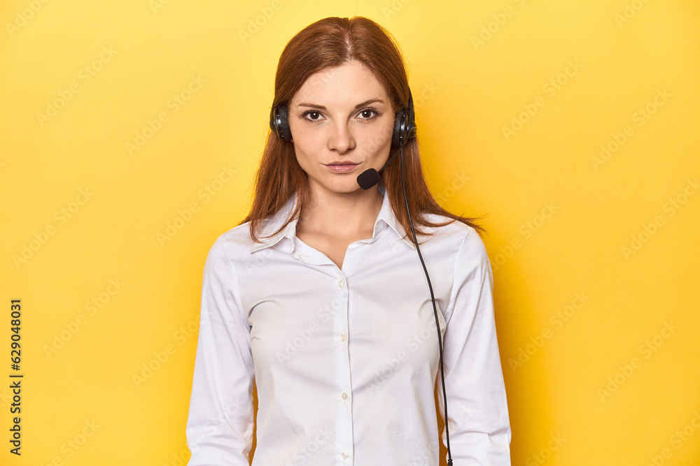 Obraz premium Redhead call-center operator, professional service concept.