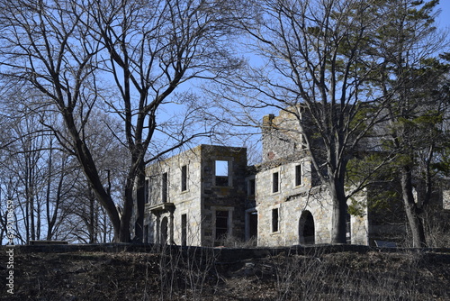 Wallpaper Mural old house Torontodigital.ca