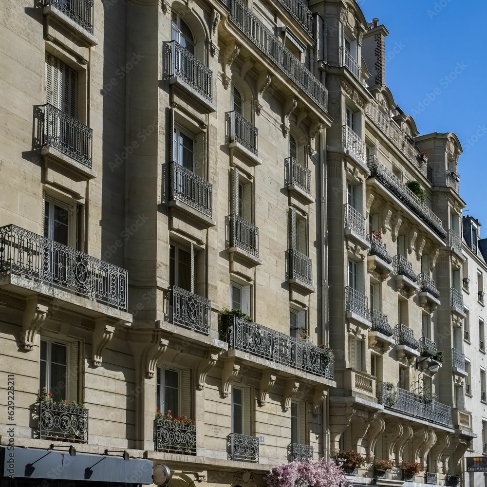 Paris, beautiful building in a luxury district 
