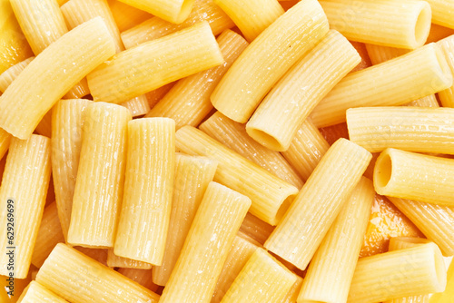 Valokuva Delicious italian rigatoni pasta texture