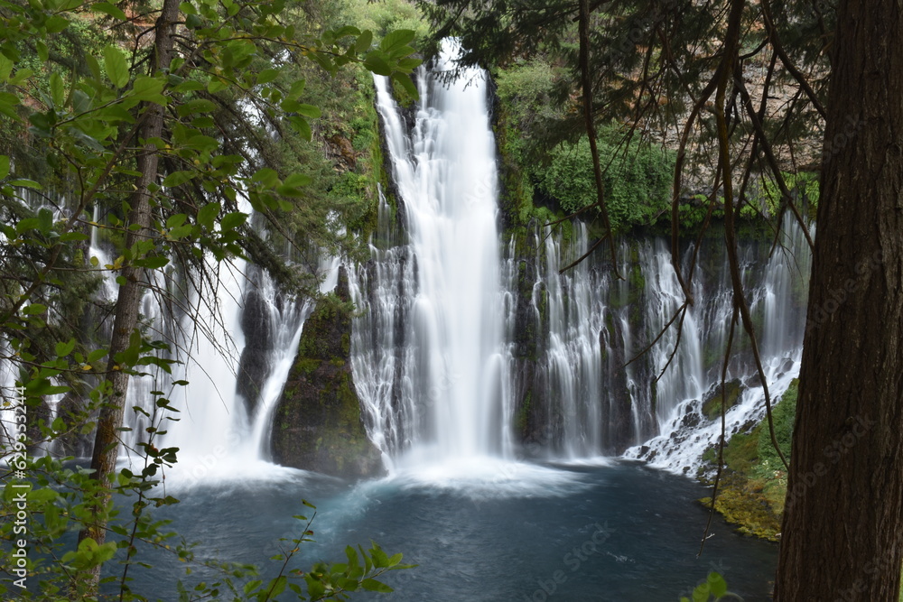 California Paradise,, Waterfall at McArthur Burney Falls Memorial State Park