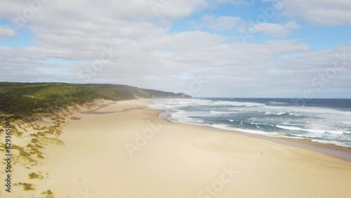 Wallpaper Mural Desert, huge ocean beach in Australia Torontodigital.ca