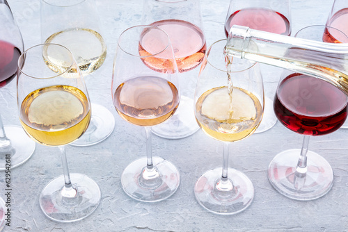 Canvas Print Wine pour into a glass at a tasting