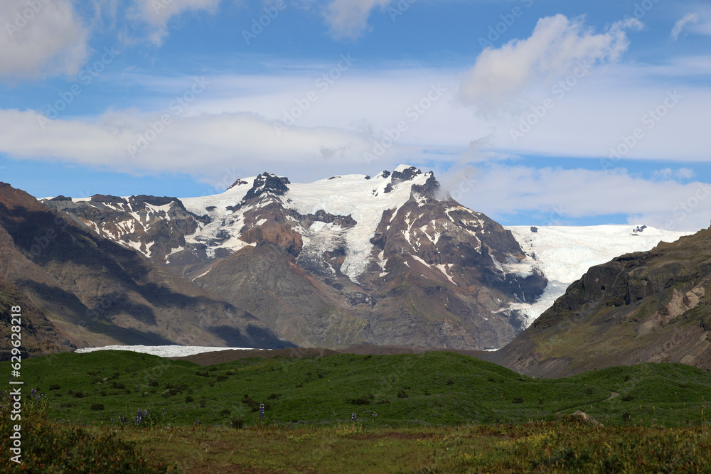 Hvannadalshnúkur in the Öræfajökull volcanic massif is the highest peak on the island. It is located in south-east Iceland in Hornafjörður Municipality