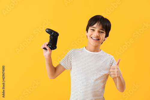 Little boy with game pad sh...