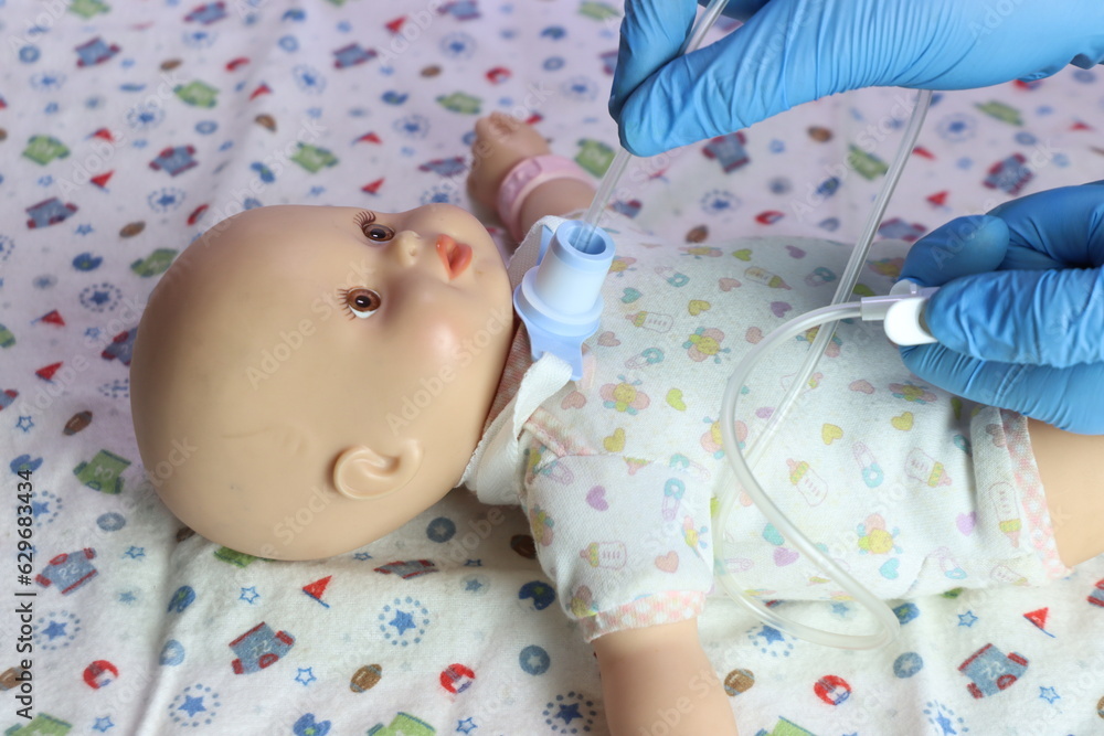 Simulation in a neutral patient a tracheostomy suction. Health care