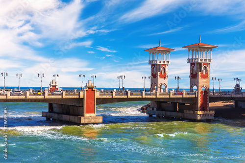 Obraz na płótnie Stanley Bridge in Alexandria, beautiful view from the sea harbour, Egypt w salonie
