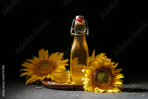 Sunflower oil bottle and fr...