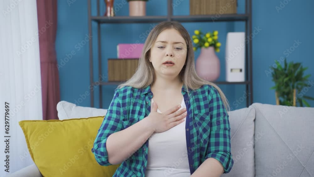 Lung patient is experiencing shortness of breath. Lung patient is experiencing shortness of breath.