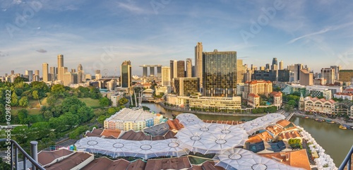 Sticker Panoramic view of Singapore skyline with Clark Quay entertainment district