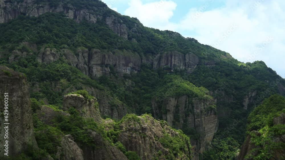 Time lapse of yandang mountain, it was named a world Geopark.Known at home and abroad for its unique peaks, rocks, waterfalls and ancient caves. Time lapse of yandang mountain, it was named a world Geopark.Known at home and abroad for its unique peaks, rocks, waterfalls and ancient caves.