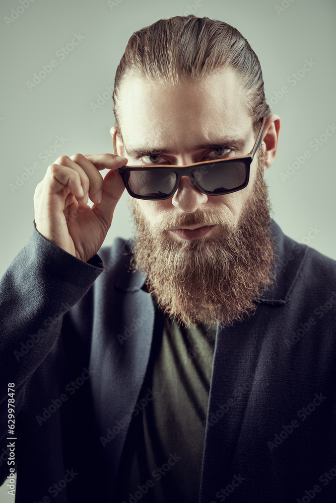 Obraz premium cool man in sunglasses