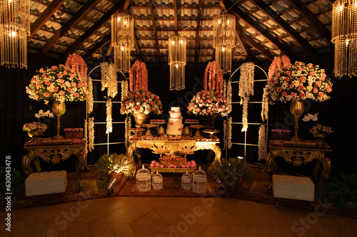 Bolo de festa de 15 anos, glamurosos, debutante em alto estilo