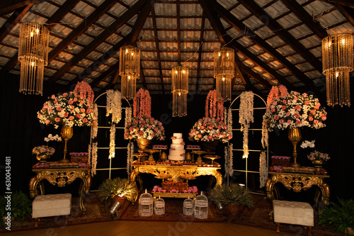 Bolo de festa de 15 anos, glamurosos, debutante em alto estilo