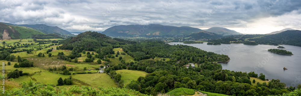 Obraz premium View of Derwentwater lake from Catbells mountain, England
