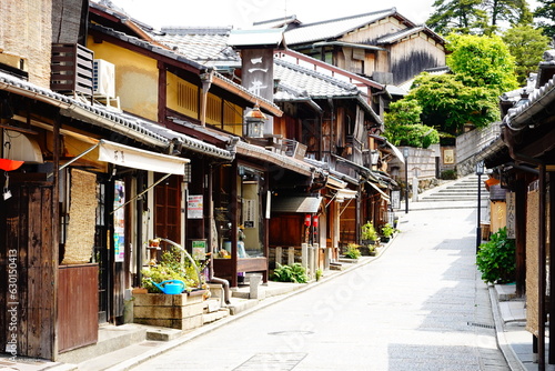 京都　二寧坂　二年坂の町並み © Ken Aoi