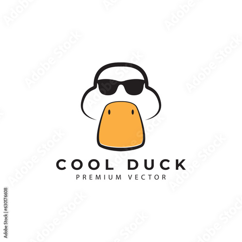 cartoon duck face fowl logo vector icon symbol illustration design