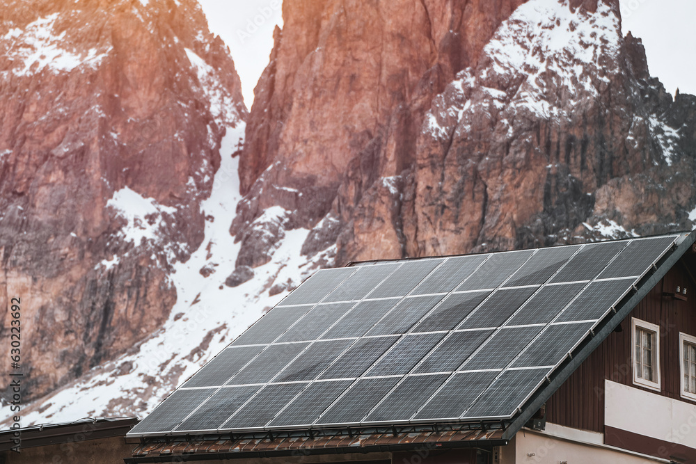 Harvesting the Sun. Sustainable Power Generation with a Solar