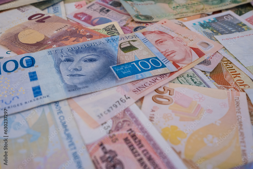 Obraz premium International currency banknotes as a background