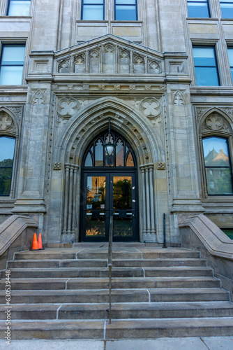 Obraz na plátně The Whitney Block, a historical educational gem built in 1895, nestled within the University of Toronto, Ontario, Canada