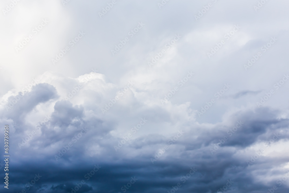 Obraz premium dark storm clouds before rain