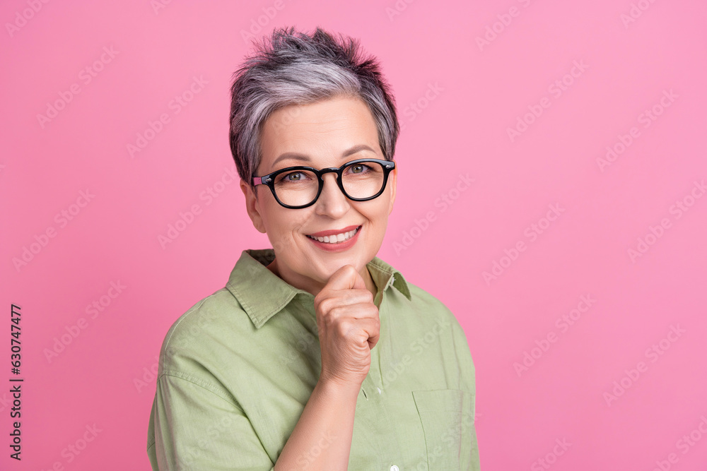 Portrait photo cadre of thoughtful minded clever businesswoman pensioner touch chin expert manager isolated on pink color background