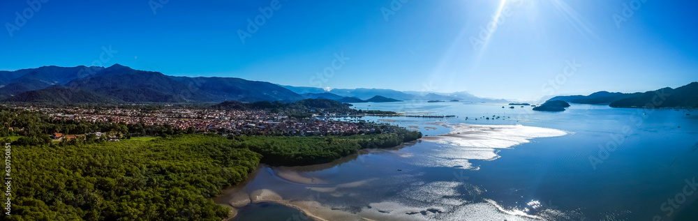 Paraty vista aérea do mangue e porto da cidade