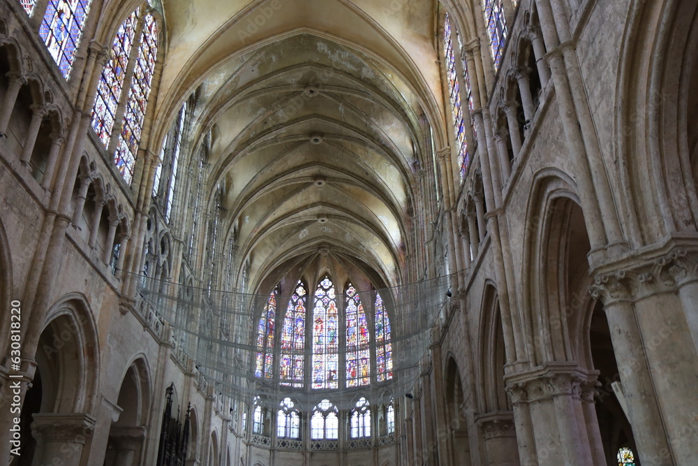 L'église Saint Pierre, intérieur de l'église, ville de Chartres, département de l'Eure et Loir, France
