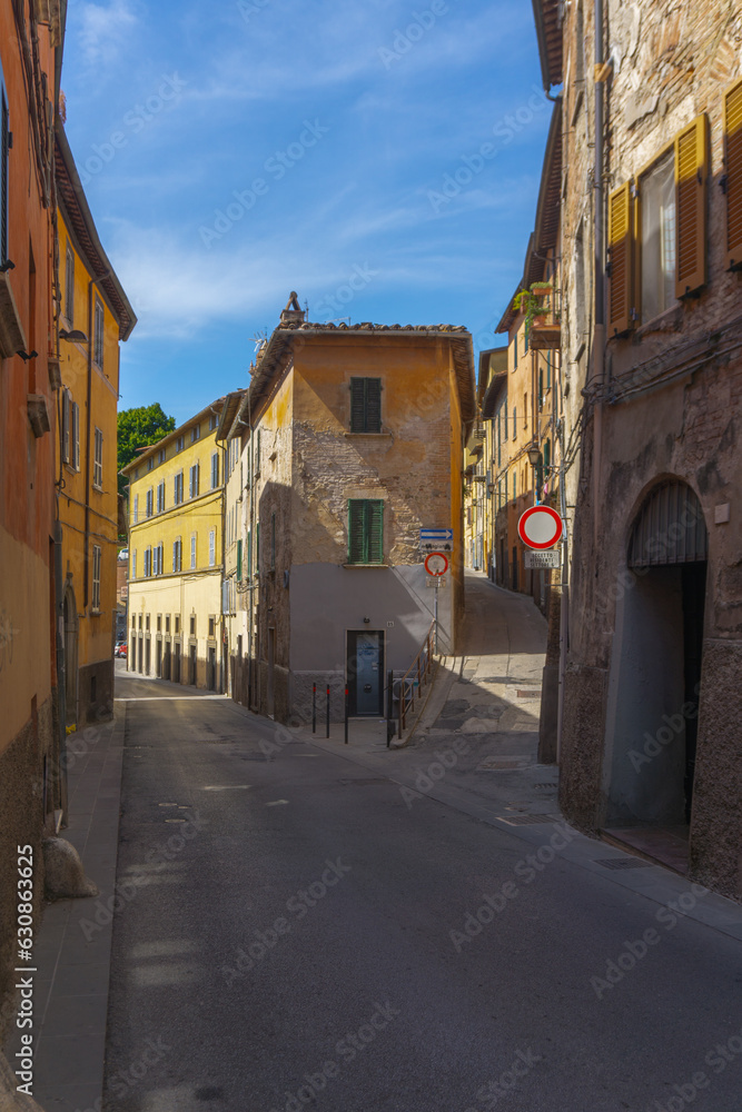 Corner bulding sight in the medieval streets of Perugia, Italy