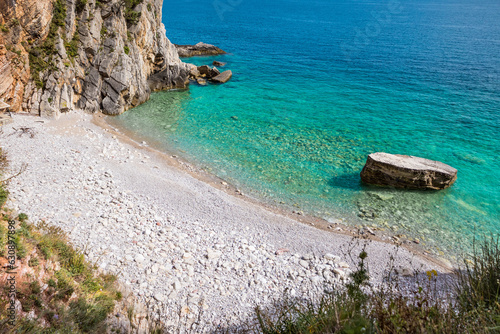 Stony beach lagoon in Montenegro © Jakub