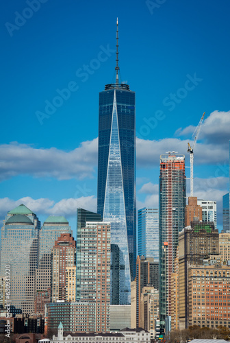 Φωτογραφία Vertical photo of part of the Manhattan skyline in New York, New York, including the One World Trade Center