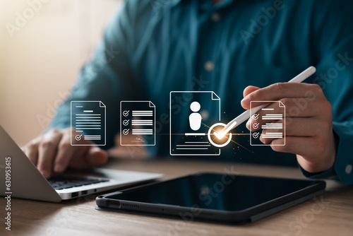 фотографія Executives touch human resource network structure - HR, effective management and recruitment of HR, effective organizational structure, training, employment, practice