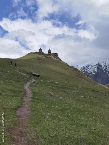 Kazbegi, w drodze do klasztoru Cminda Sameba