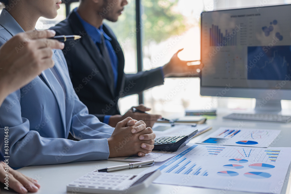 © ArLawKa - Young asian business people financial analysis meeting brainstorming on new business together with laptop and financial accounting graph papers in office © ArLawKa - Young asian business people financial analysis meeting brainstorming on new business together with laptop and financial accounting graph papers in office