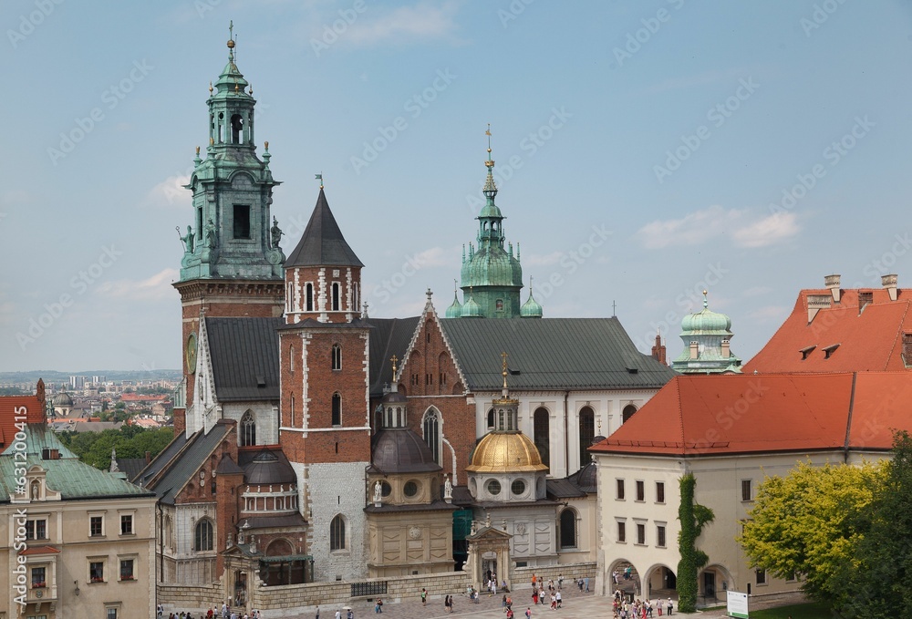 Fototapeta premium Wawel Cathedral inside the Wavel castle in Krakow, Poland