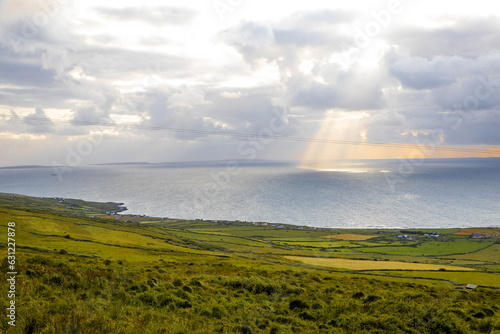 Canvas-taulu Scenic irish village coastline landscape west coast Atlantic ocean