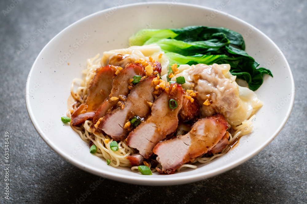 egg noodle with red roasted pork and wonton egg noodle with red roasted pork and wonton