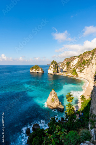 Beautiful tropical white sand beach at diamond beach in Nusa Penida island, Bali