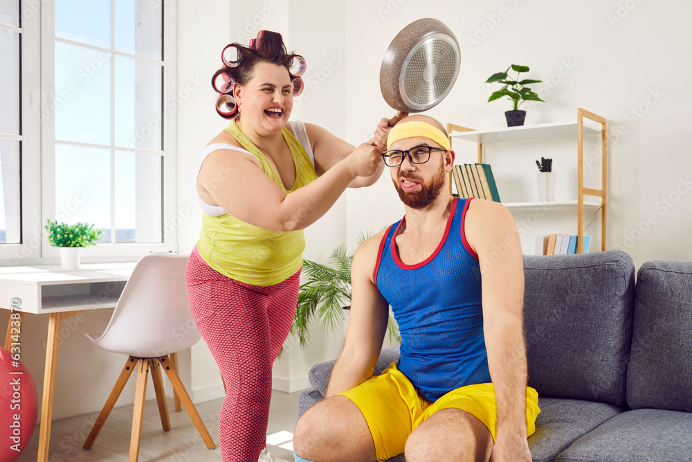 Crazy plus size housewife having fun and hitting her husband with