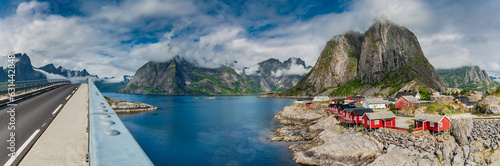 Panoramaansicht von Hanmøy auf den Lofoten in Norwegen