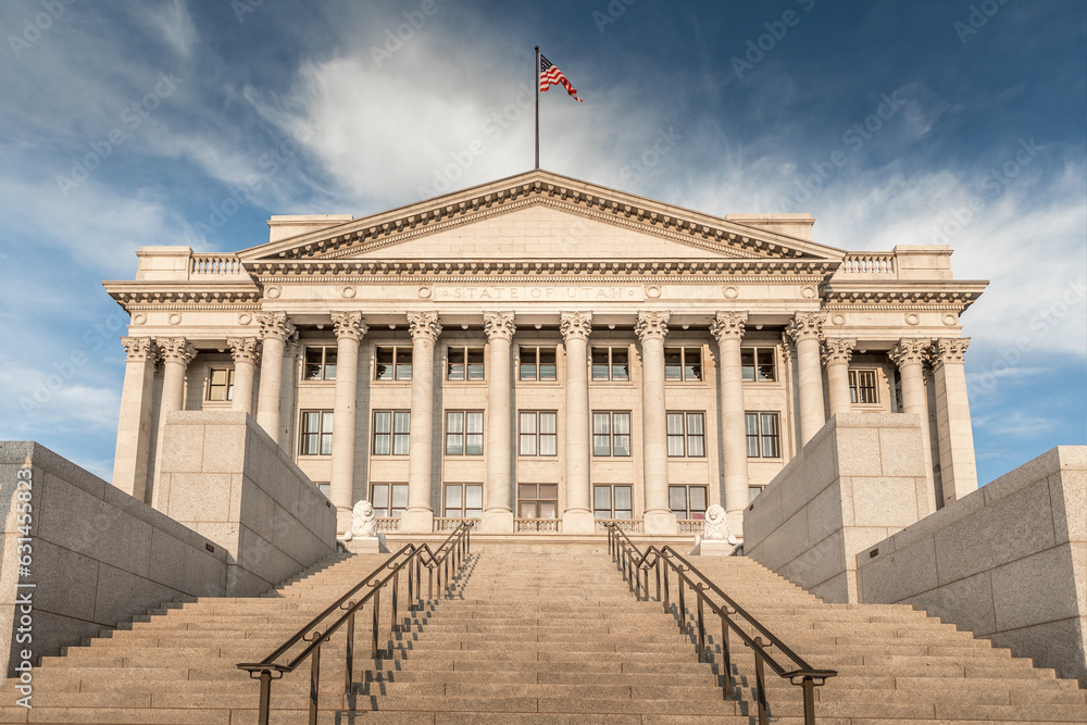 Fototapeta premium Utah state capitol in Salt Lake City with American flag on top