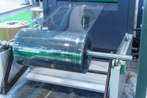 Canvas Print Laminating and rewinding kind of protective film machine with clamping rollers a