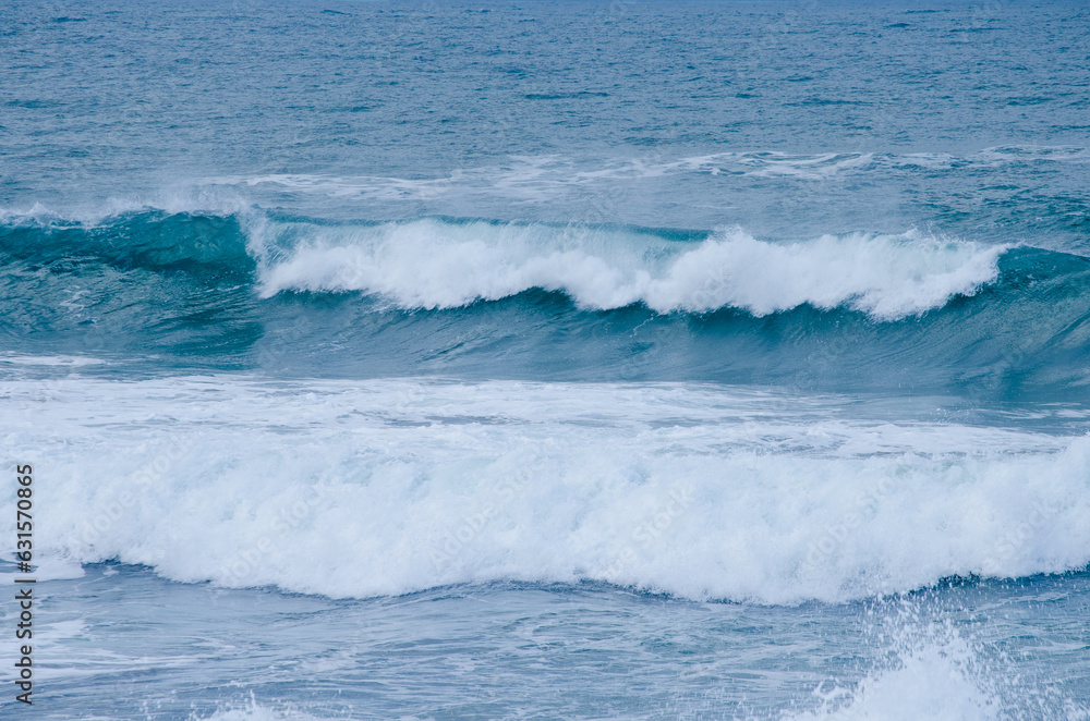 Fototapeta premium Waves in a stormy day