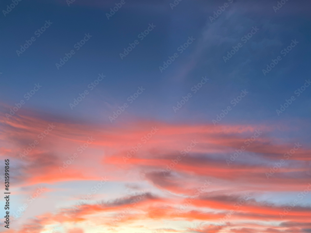 Céu Alaranjado no Amanhecer / Dia / Orange Sky at Dawn / Day