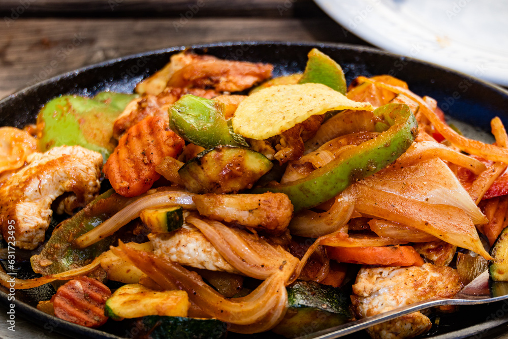 Fototapeta premium Spicy vegetable and chicken dish